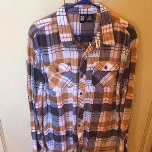 Rusty men’s size L flannel